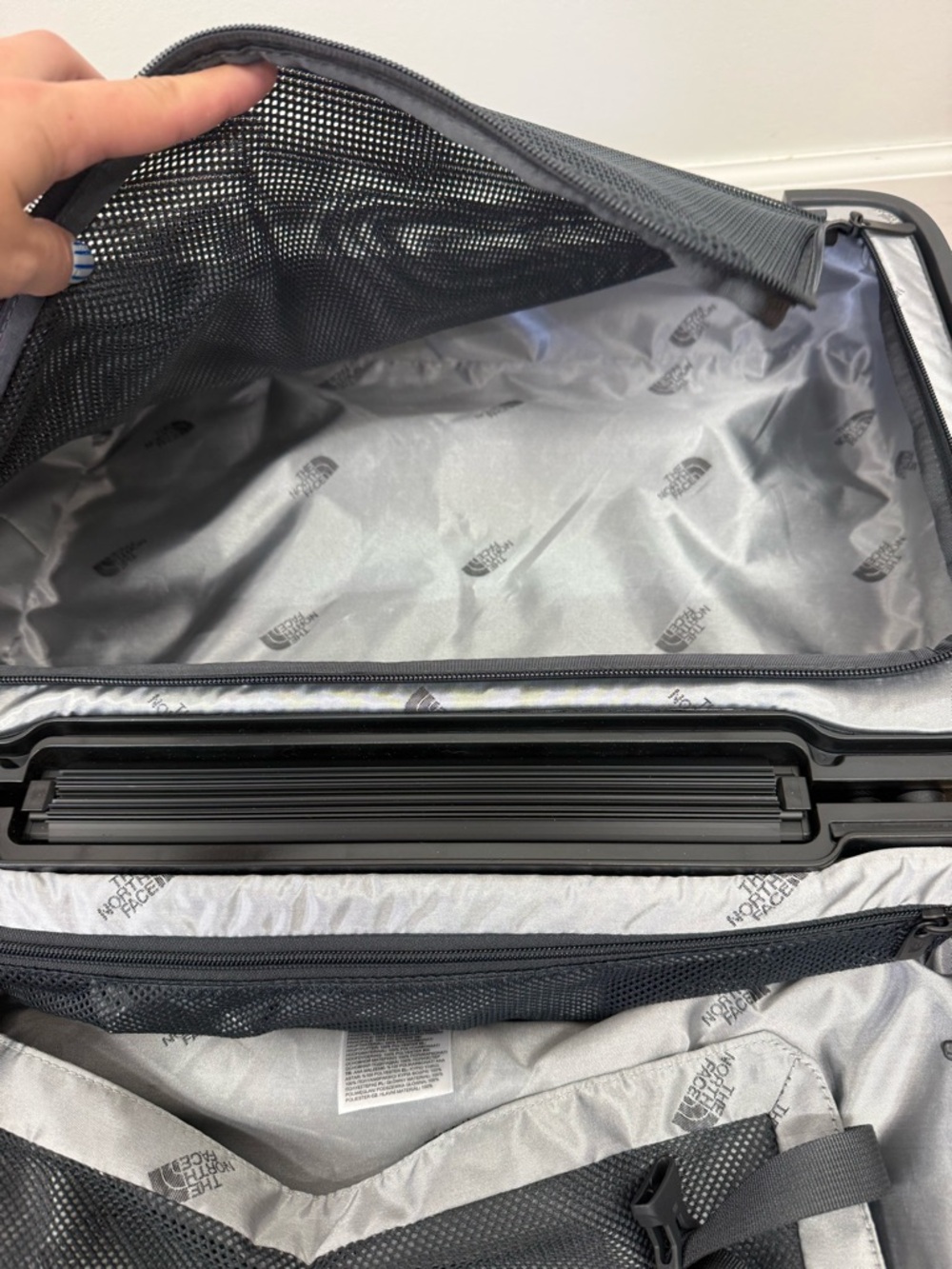 The North Face Hard Shell Carry-On Black Suitcase - Picture 11 of 13
